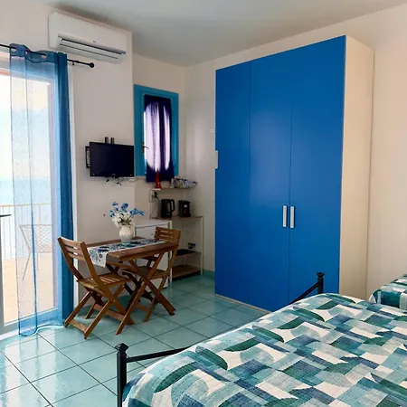 Amare Terrace Apartman *